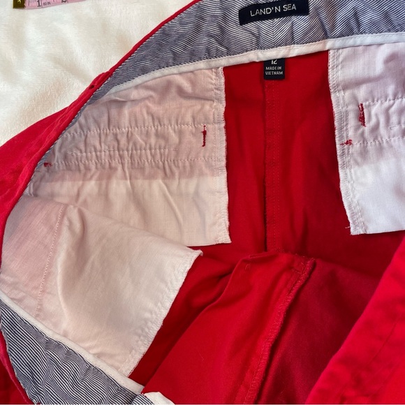 Vibrant Red Shorts Size 12 Land N Sea Tailored Look Pockets Front and Back - Picture 7 of 12